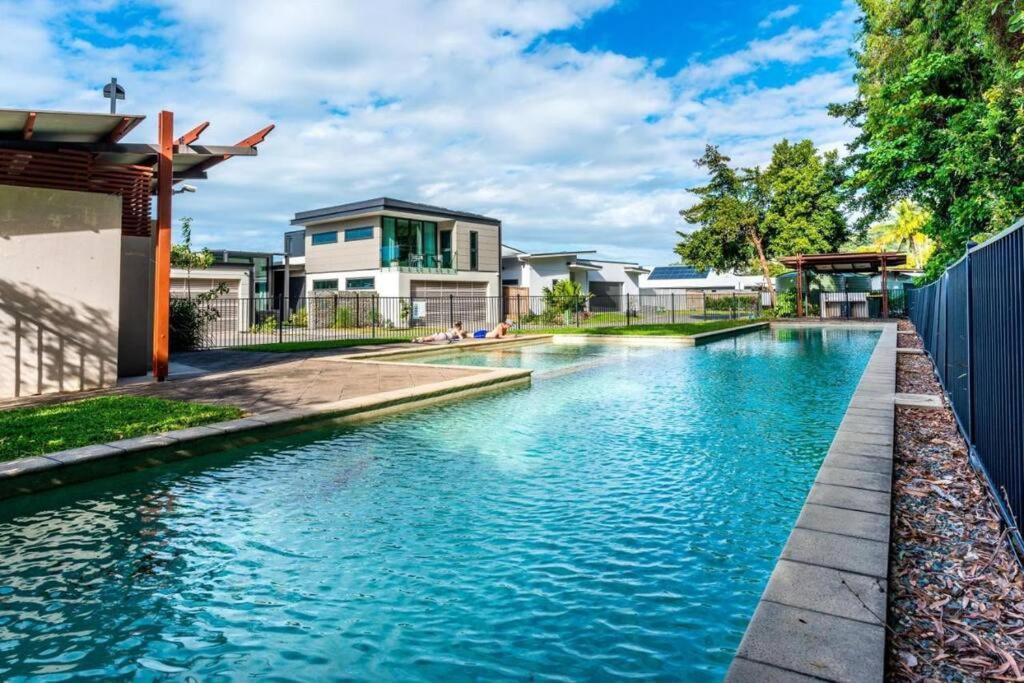 Blue Lagoon Villa B ケアンズ エクステリア 写真