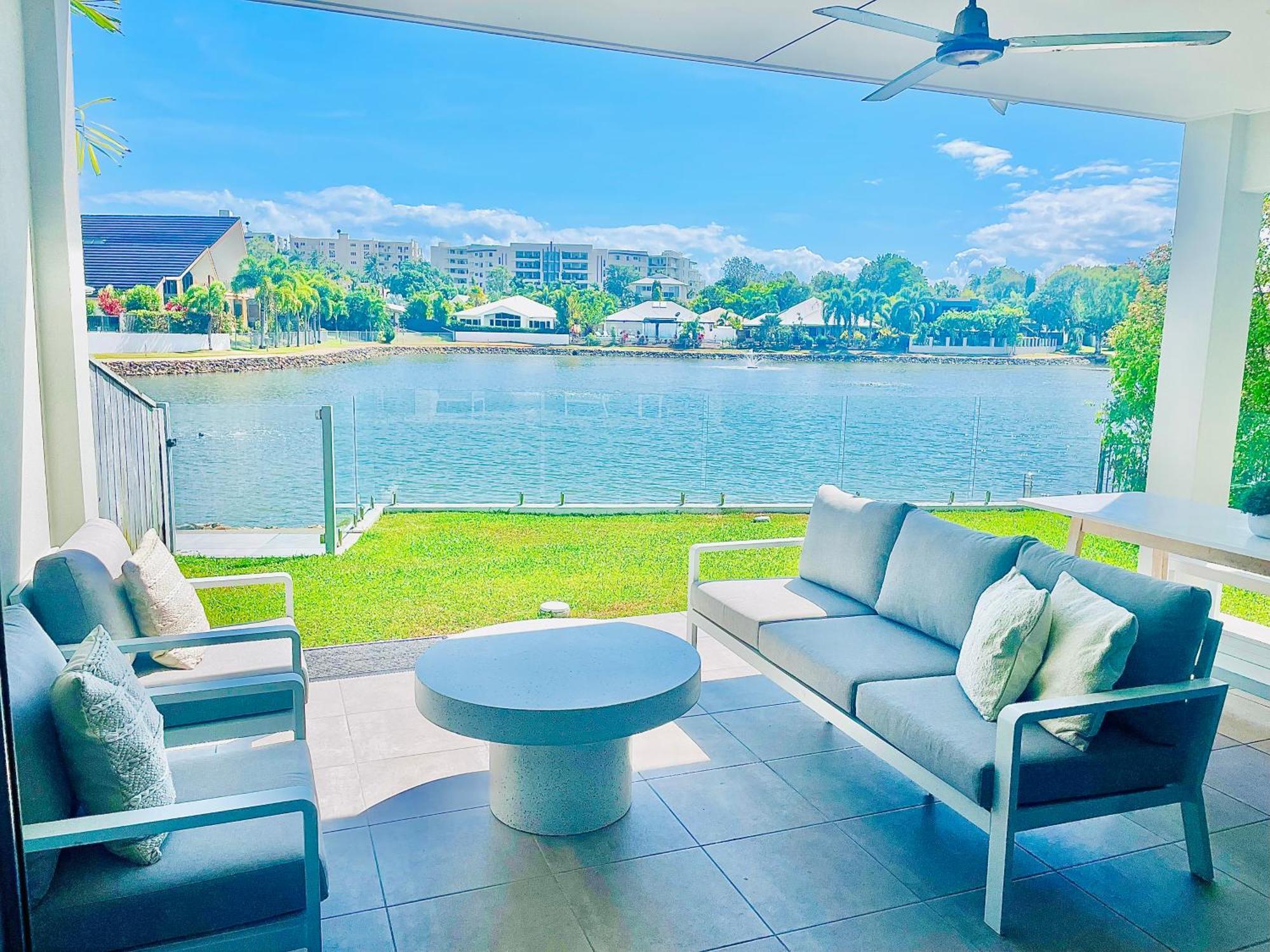 Blue Lagoon Villa B ケアンズ エクステリア 写真